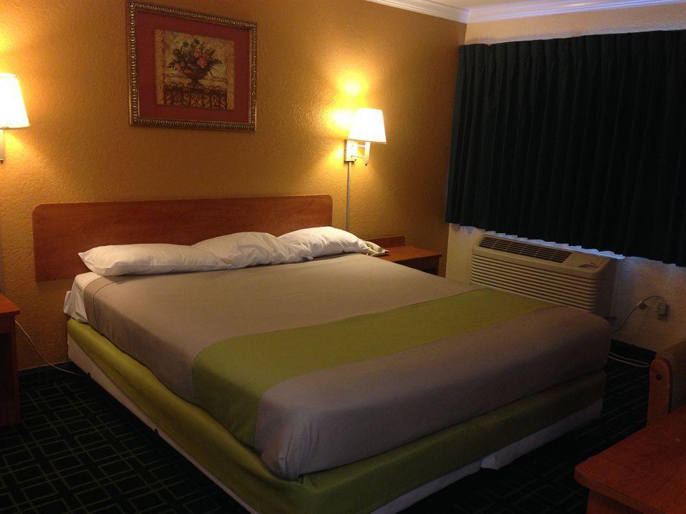 Value Inn Bellflower Exteriér fotografie